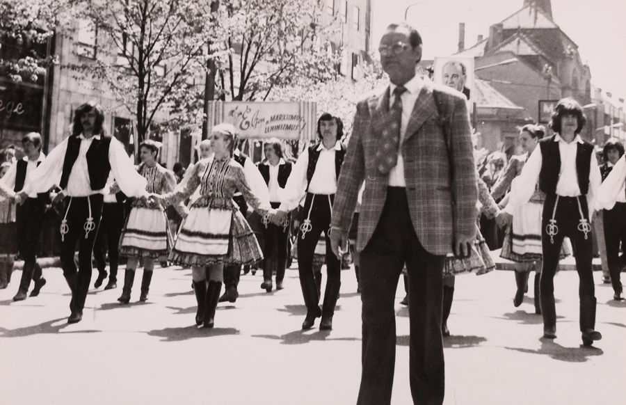 2982_1970-es évek Debreceni Virágkarnevál Fadgyas Árpád együttesvezetővel